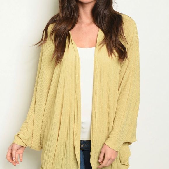 Oversized dolman sleeve cardigan in yellow - Picture 2 of 2